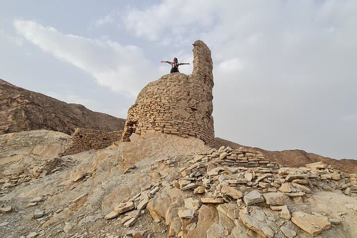 Full-Day Private Historical Tour from Muscat to Nizwa — Nizwa Fort, Birkat Al Mouz & Jebel Akhdar photo 5