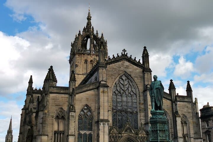 Self-Guided Royal Mile Walk: Edinburgh Old Town Private Audio Tour photo 5