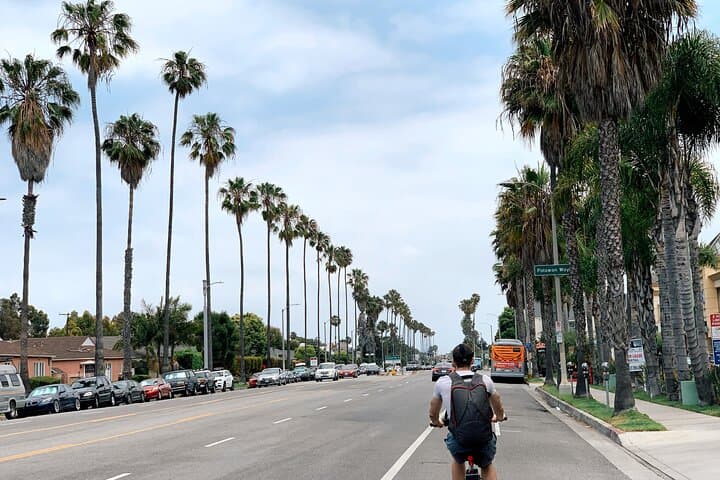 Coast-to-Culture LA Bike Adventure: Santa Monica, Venice & Beverly Hills photo 2