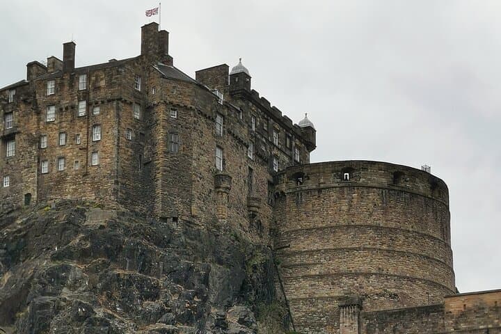 Self-Guided Royal Mile Walk: Edinburgh Old Town Private Audio Tour photo 3