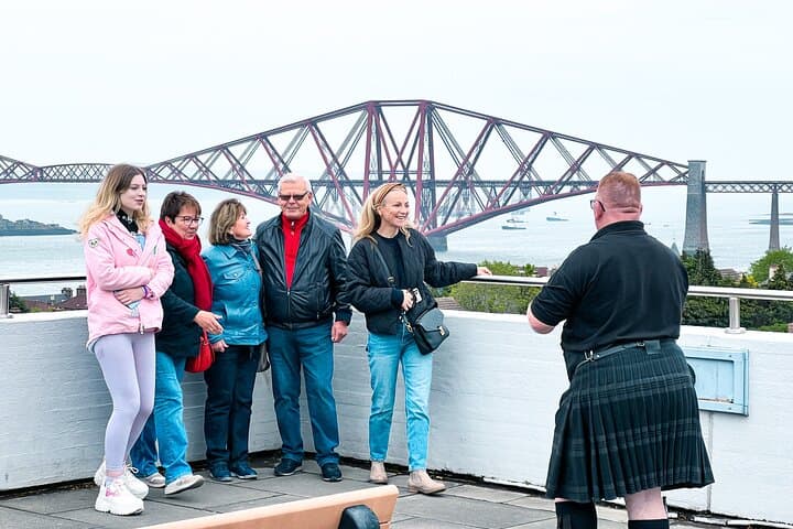 Outlander 1-Day Experience: Lallybroch, Culross & Linlithgow from Edinburgh photo 4