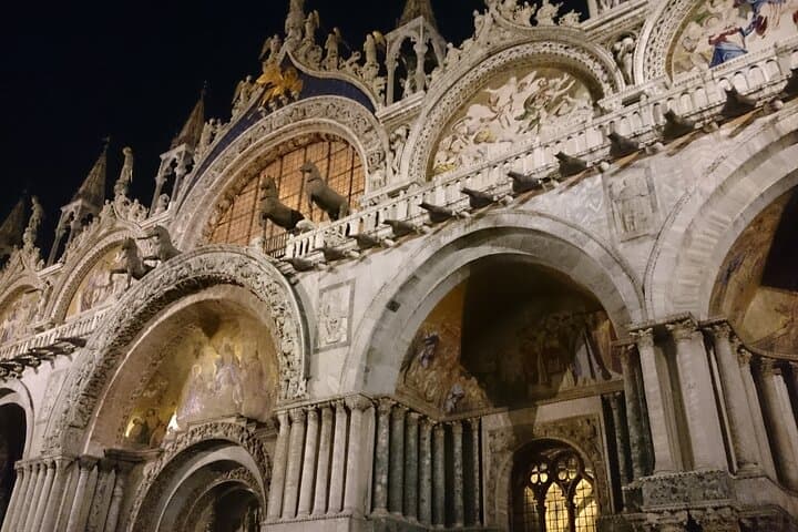 Venice After Dark: Small-Group Night Walking Tour to Experience Venice Like a Local photo 6