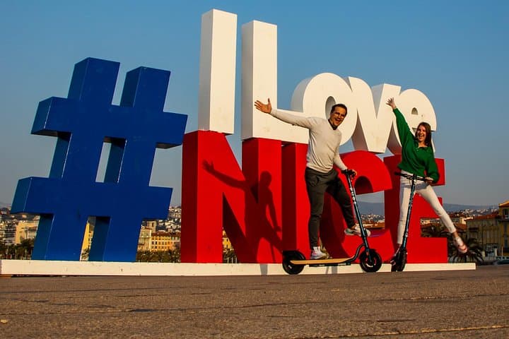 Electric Scooter Tour in Nice: Promenade des Anglais & Castle Hill photo 3