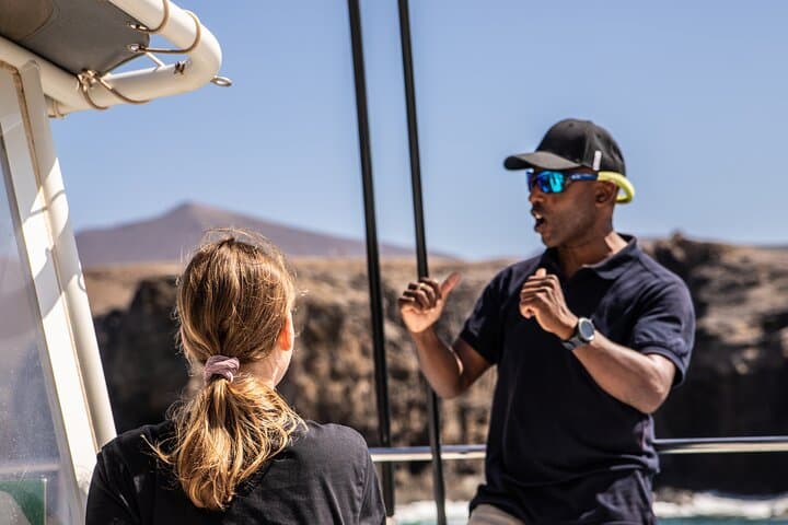 Catamaran Sailing to Papagayo Beaches — Lanzarote Day Trip photo 4