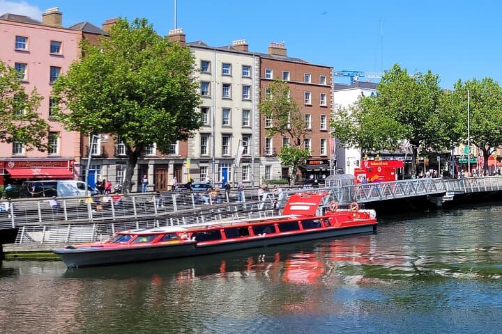 River Liffey Cruise: 45-Minute Guided Sightseeing in Dublin photo 5