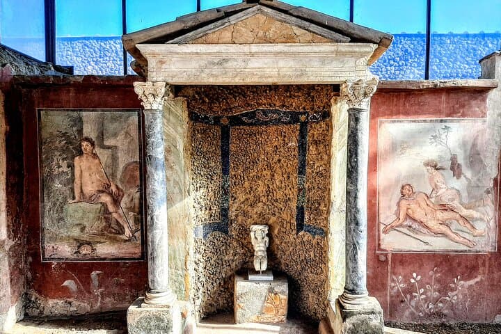 Exploring Pompeii: Private 2-Hour Guided Tour of the Ancient Ruins photo 3