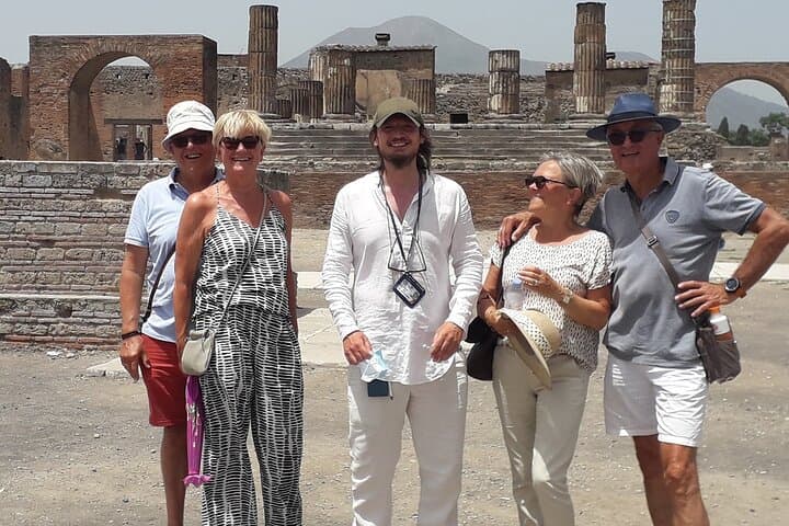 Exploring Pompeii: Private 2-Hour Guided Tour of the Ancient Ruins photo 4
