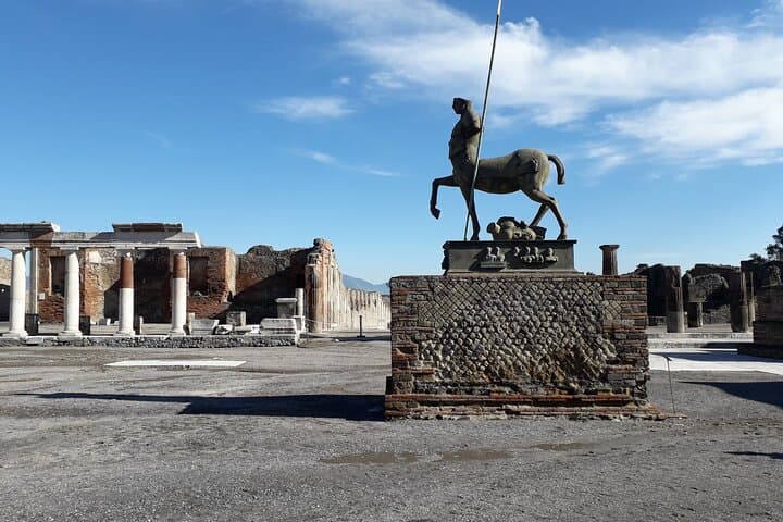 Exploring Pompeii: Private 2-Hour Guided Tour of the Ancient Ruins photo 6