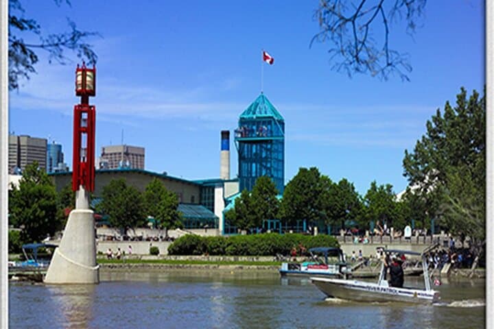 Private Winnipeg City Tour: Essential 2-Hour Guided Driving Experience photo 4