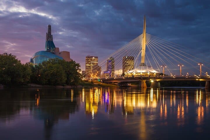 Private Winnipeg City Tour: Essential 2-Hour Guided Driving Experience photo 6
