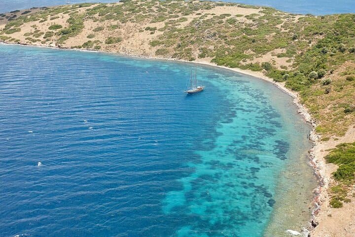 Bodrum Daily Boat Trip with Lunch: Swim, Snorkel & Aegean Bays (11:00–17:00) photo 3