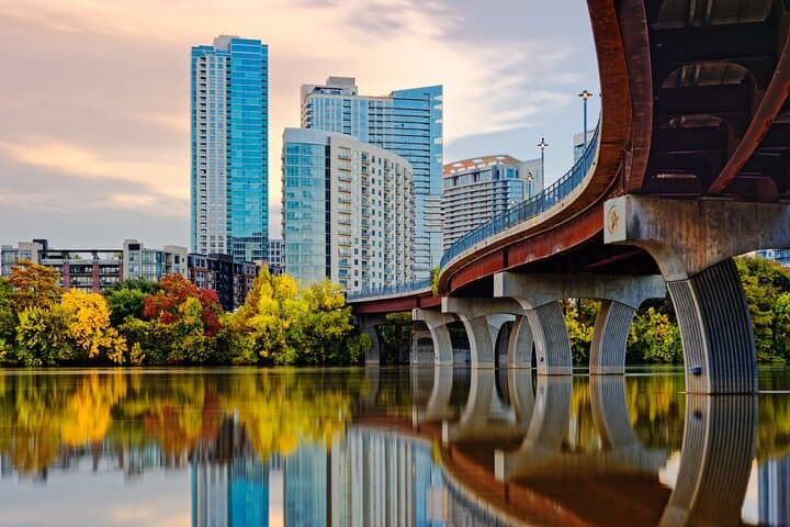 Austin In-Depth Private Walking Tour — Capitol, Bats & Local Flavor photo 4