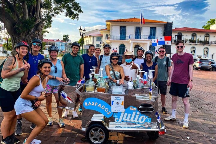 Panama City Bike Tour: Ride Cinta Costera & Casco Viejo in 2–3 Hours photo 5