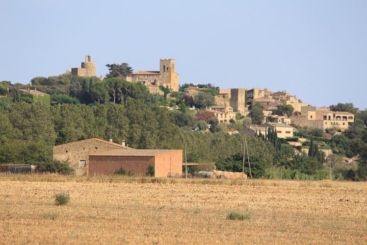 Stunning Spain: 8-Day Luxury Self-Drive Road Trip from Madrid to the Pyrenees photo 4