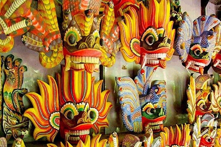 Bentota & Ambalangoda Day Trip from Negombo — Masks, Madu Ganga Boat & Local Lunch photo 4
