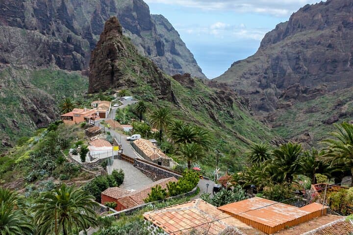 Full-Day VIP Masca and Teide Tour from South Tenerife: Volcano Views, Masca Village & Canarian Lunch photo 4