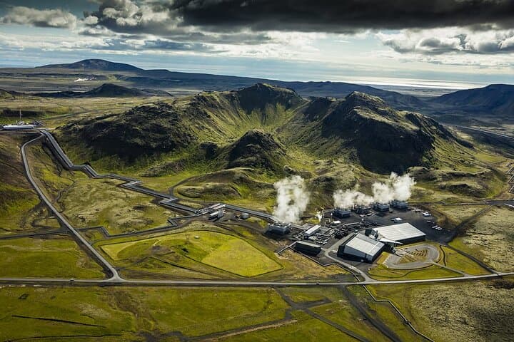 Helicopter Tour to Hengill Geothermal Area with On‑Site Landing — Reykjavik photo 3