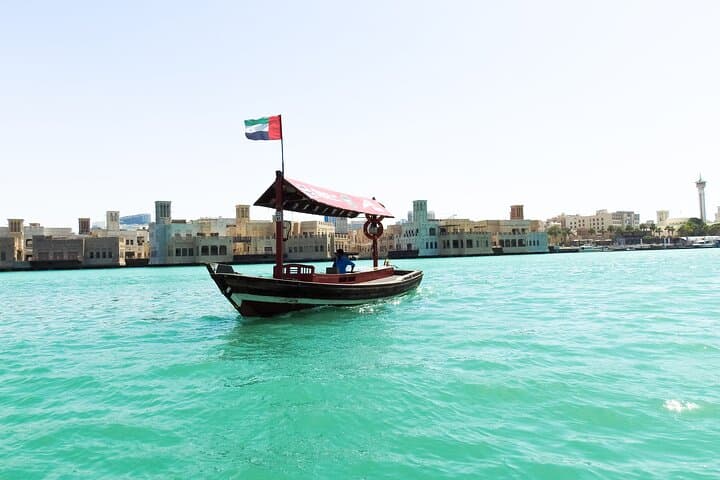 Private Dubai Historical Tour with Abra Ride & Al Fahidi Museum