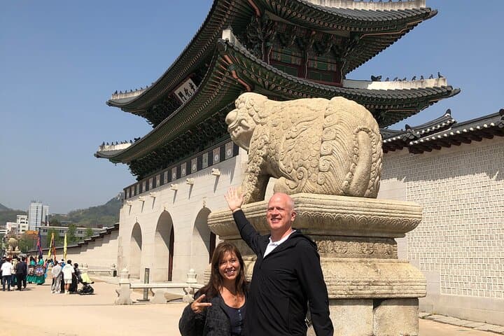 Seoul Private Car Tour with Expert Local Guide — Custom All-Day City Experience photo 2