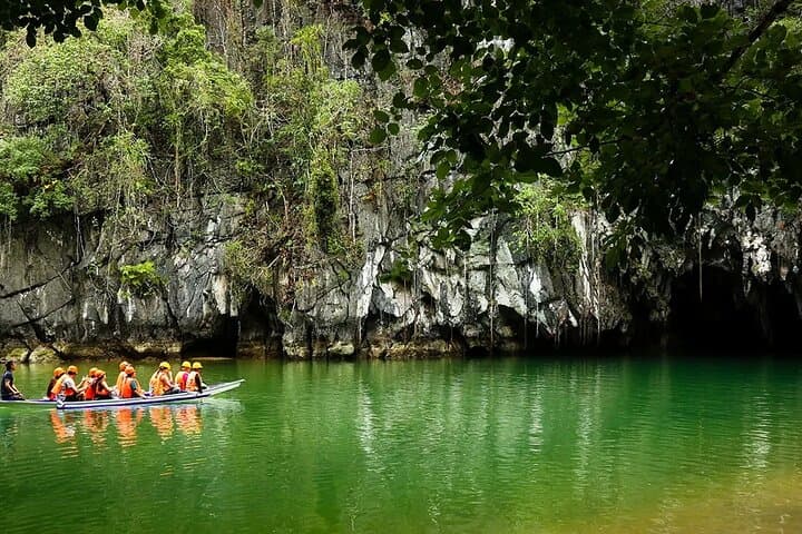 Explore Puerto Princesa Underground River: Guided Paddle Tour in Palawan photo 5