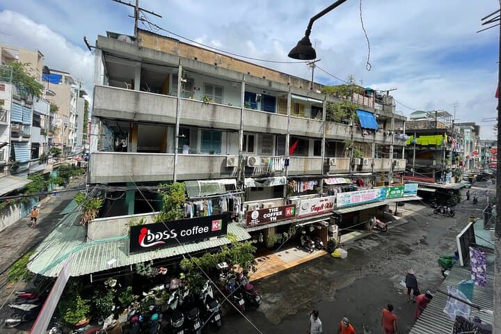 Saigon by Scooter: Nightlife, Markets and Local Sights on a Motorbike photo 5