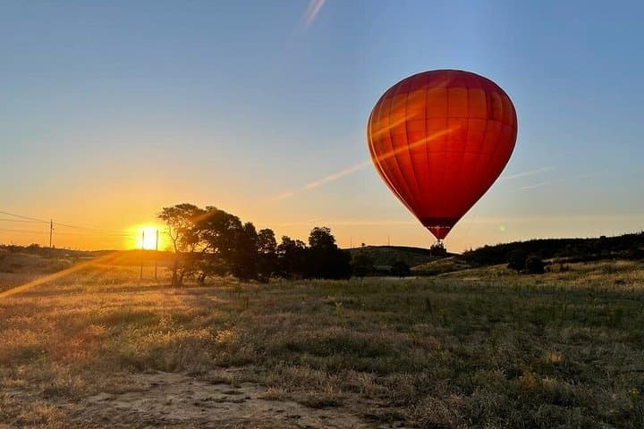 Private Sunrise Hot Air Balloon Flight in the Algarve — Champagne Picnic & Coastal Views photo 2