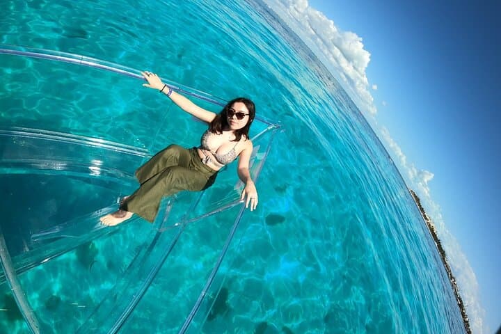 Transparent Boat Tour Around Isla Mujeres — 1-Hour Private Reef Cruise photo 3