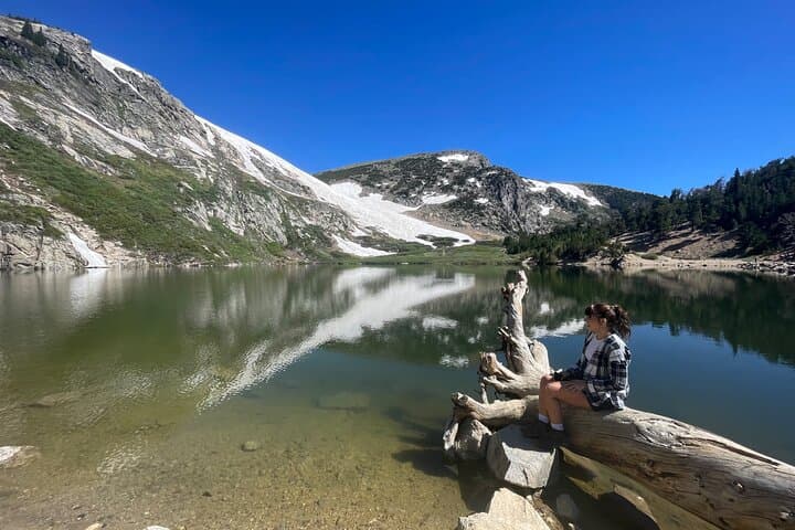 Private Guided Alpine Hike Near Denver with Charcuterie Picnic Tasting photo 2