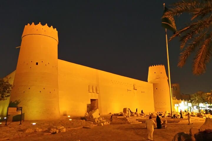 Half-Day Riyadh City Tour: Diriyah, Kingdom Tower & Al Rajhi Mosque photo 3