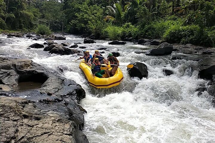 Batu Mekar Rafting on Jangkok River: Family-Friendly Class II–III Rapids in Lombok