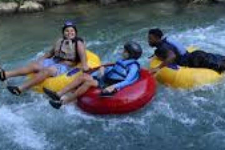 Rio Bueno River Tubing Private Tour from Montego Bay — Jungle Float Adventure photo 4