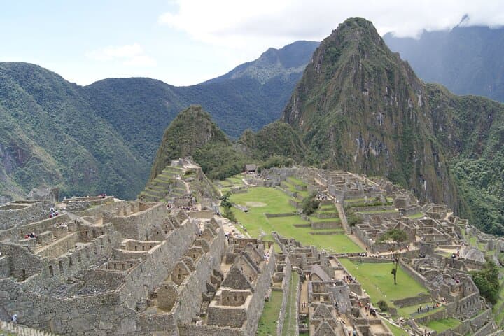Three-Day Sacred Valley, Machu Picchu & Rainbow Mountain: Inca Highlands in 72 Hours