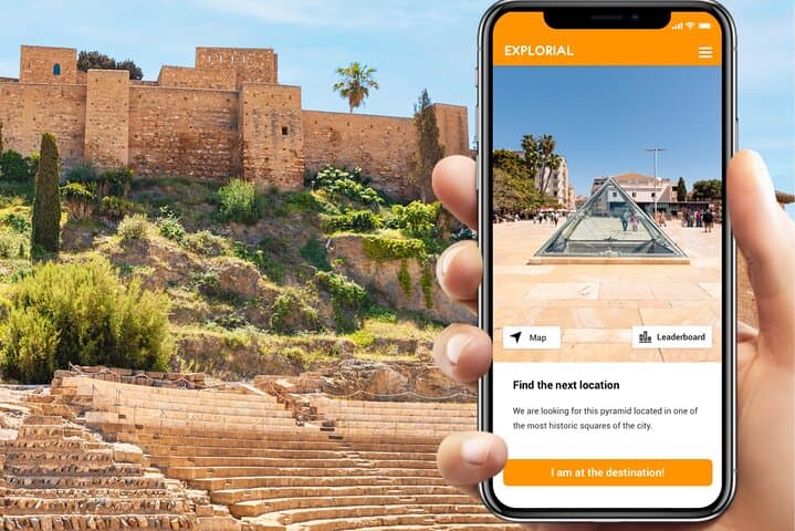 Malaga Scavenger Hunt: Self-Guided Walking Tour of City Highlights
