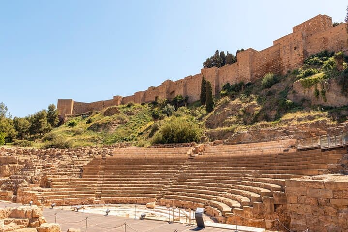 Malaga Scavenger Hunt: Self-Guided Walking Tour of City Highlights photo 6