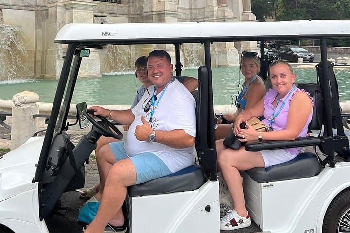 Rome Highlights by Golf Cart: Gelato & Iconic Sights in 3 Hours photo 3