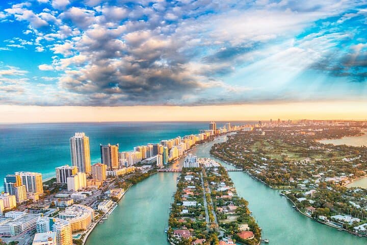 Private Transfer Miami MIA — Airport, Hotel & Home Pickup Service photo 3