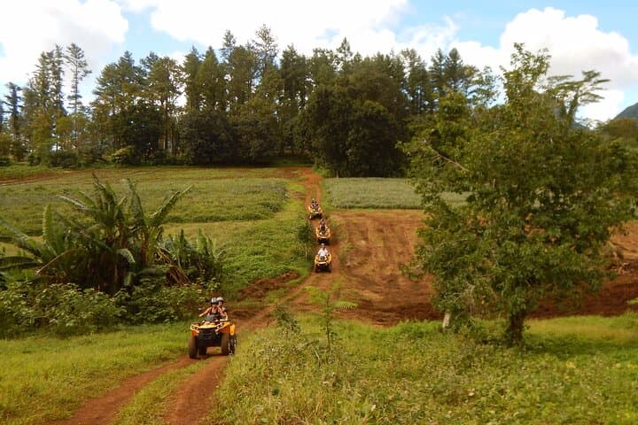Moorea ATV & Jet Ski Combo: Belvedere, Magic Mountain, and Opunohu Lagoon
