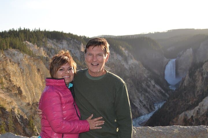 Private Full-Day Grand Canyon of Yellowstone Hiking Adventure photo 6