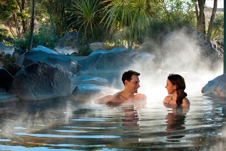 Private Tauranga Day Trip to Rotorua: Te Puia Geysers & Polynesian Spa photo 3