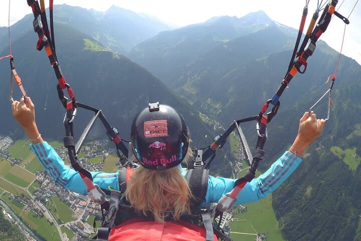 Tandem Paragliding Over the Austrian Alps: 1-Hour High-Altitude Flight photo 3