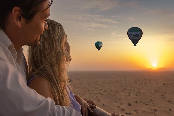 Dubai Sunrise Hot Air Balloon Ride with Falconry, Camel Ride & Breakfast