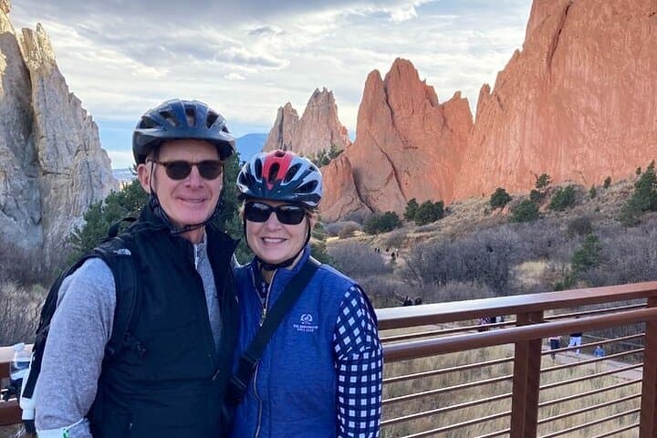 Explore Garden of The Gods: A 5-Mile Bike Tour Through Colorado’s Red Rock Marvels