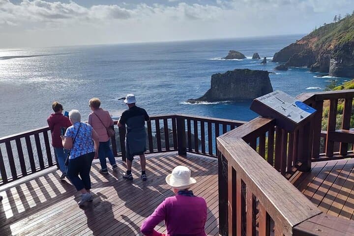 Breakfast Bushwalk & Clifftop BBQ Tour on Norfolk Island — Mt Bates to Captain Cook Monument photo 3