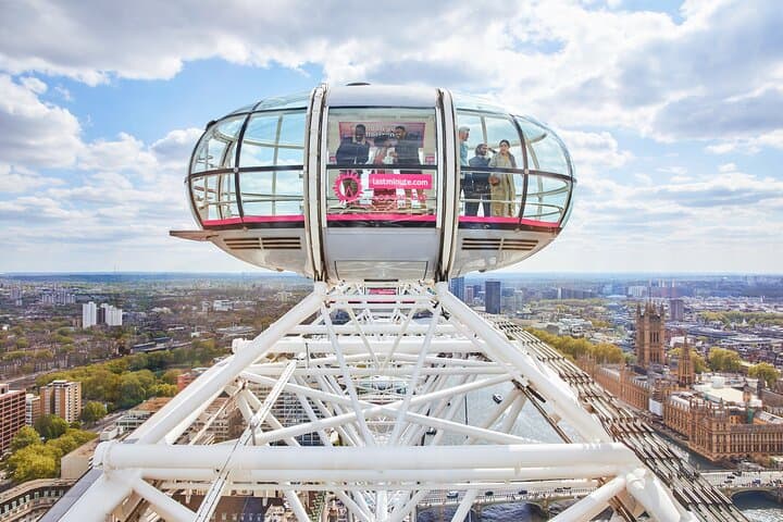 Skip-the-Line London Eye Fast-Track Experience: 30-Minute Capsule & 4D photo 6