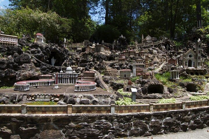 Huntsville and North Alabama Multi-Attraction Pass — See Space, Caves & Gardens in 1–5 Days photo 5
