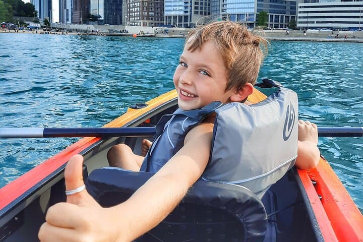 Paddle Chicago’s Lake Michigan: Kayak Rentals at Ohio Street Beach photo 2