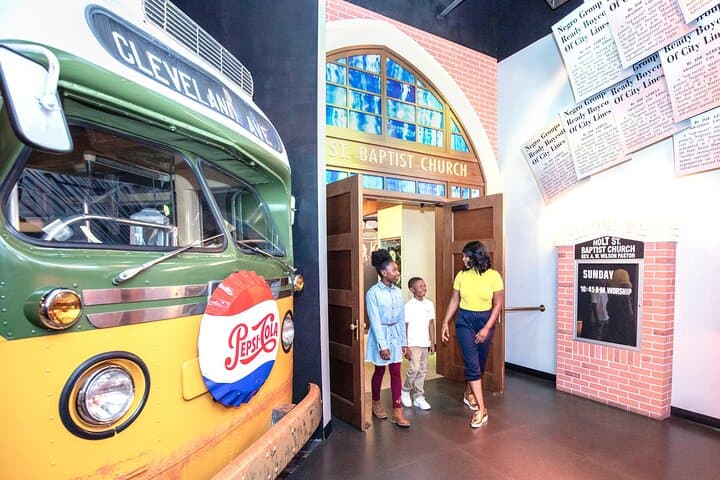 Explore Montgomery, Selma & Tuskegee: Multi-Attraction Pass for Civil Rights, Museums & Zoo