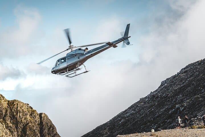 Marlborough Sounds Scenic Helicopter Flight from Picton photo 4