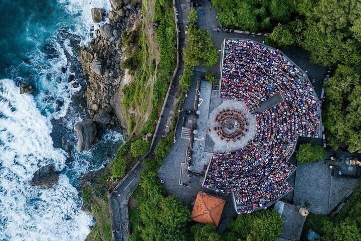 Uluwatu Sunset & Kecak Fire Dance: Cliff-Top Temple Tour with Transfers photo 3