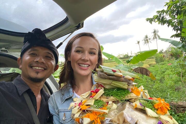Ubud Waterfall, Swing & Tirta Empul: Private Day Tour from South Bali